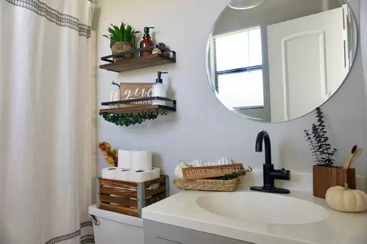 Thanksgiving Day Bathroom Essentials: Make Your Guests Feel at Home! 🦃